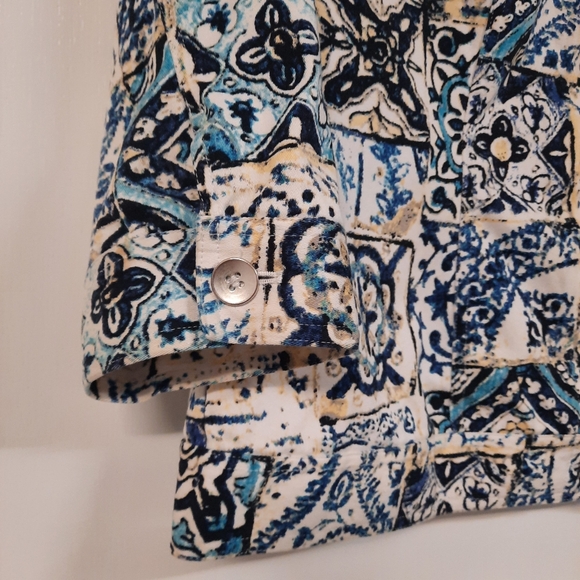 Chico's Size 2 Button Up Blazer Jacket Blue White Medallion 3/4 Sleeve Sz L Arts - Picture 7 of 14